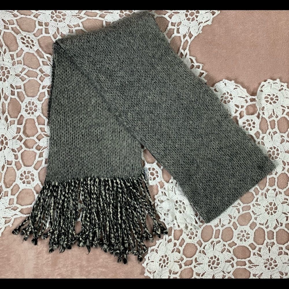 Portolano 100% Cashmere Fringe Scarf‎